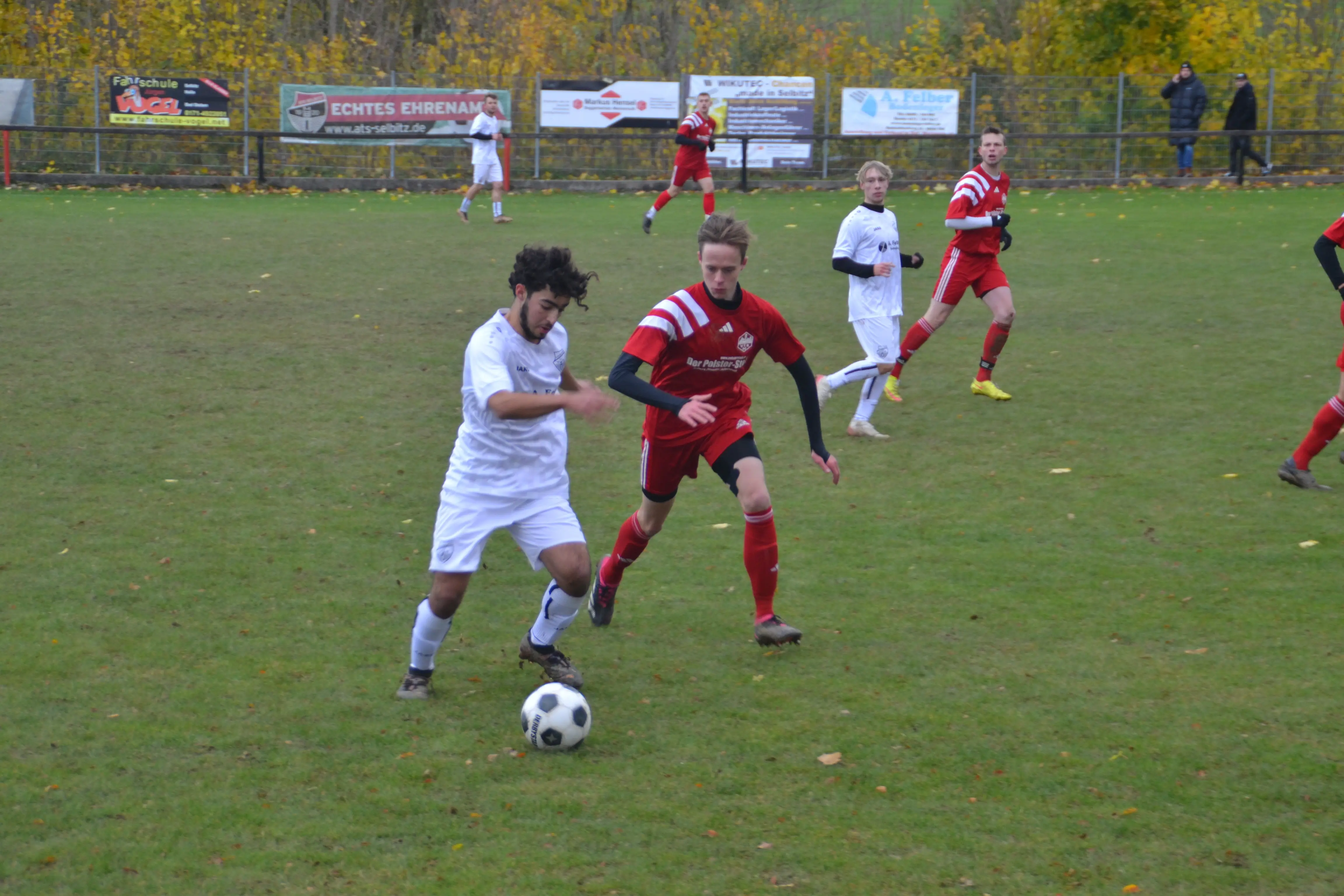 ats-selbitz-spielszene-zweikampf-timo