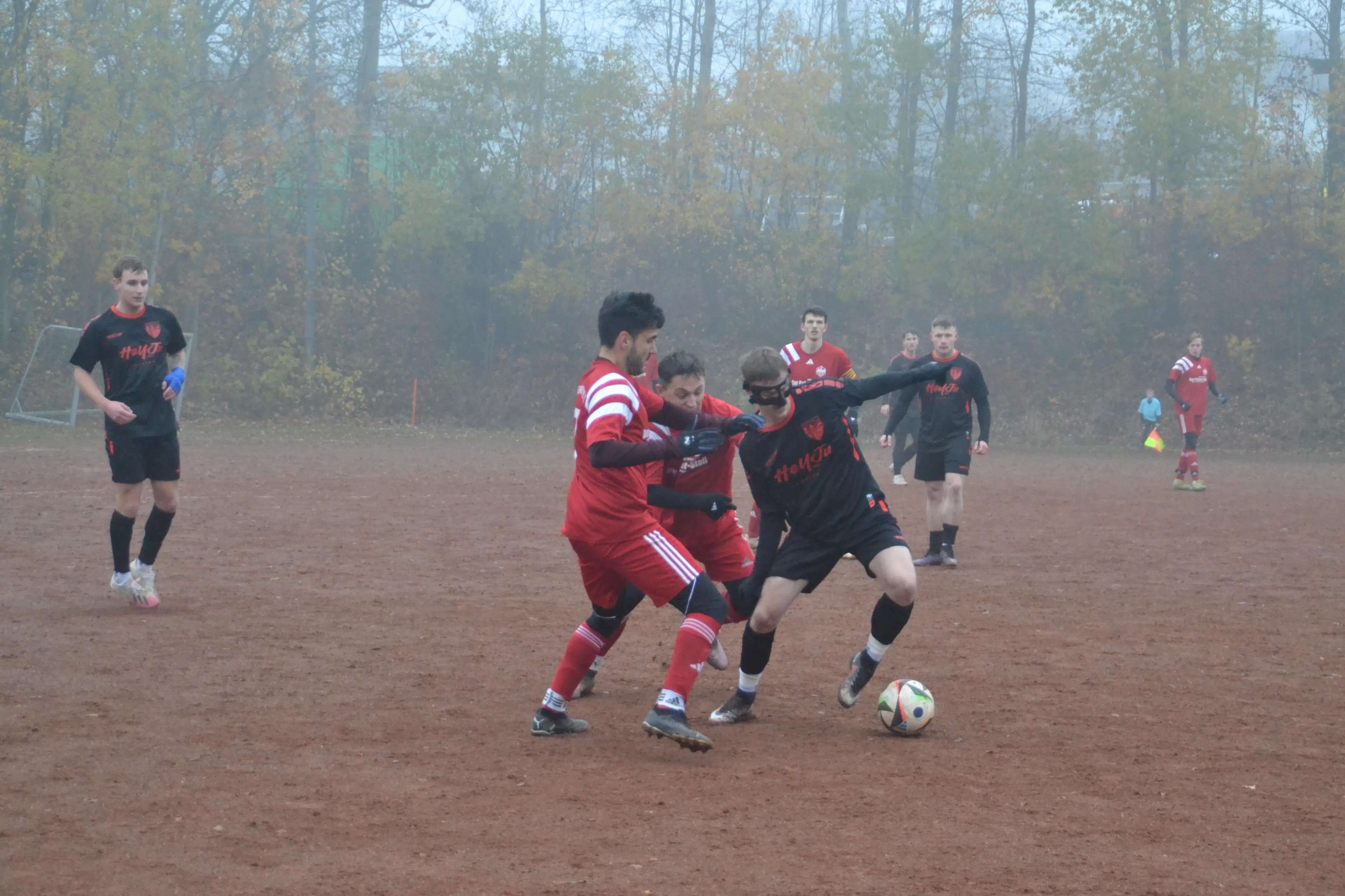 ssg-trogen-2-bayhern-hof-2-spielszene-tamer-und-nick-im-kampf-um-den-ball