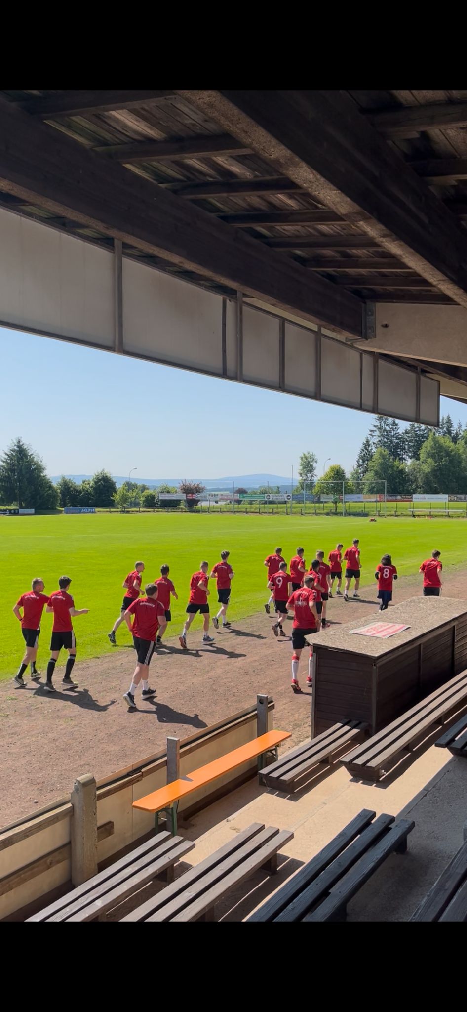 trainingslauf-auf-der-aschebahn