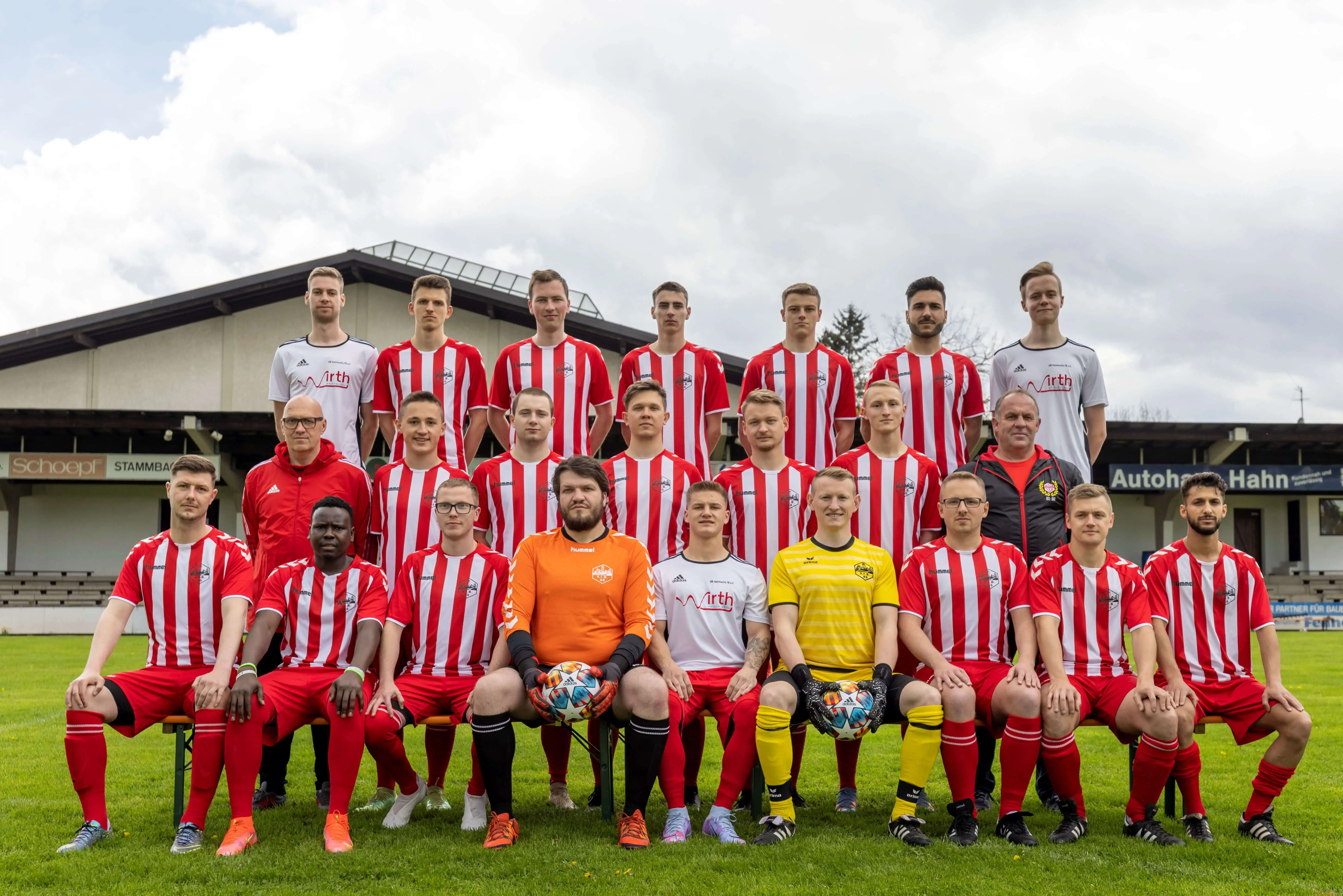 Mannschaftsfoto-VfB-2023-24